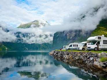 A lakókocsi és a lakóautó két eltérő pihenési forma, még ha látszatra hasonlítanak is.