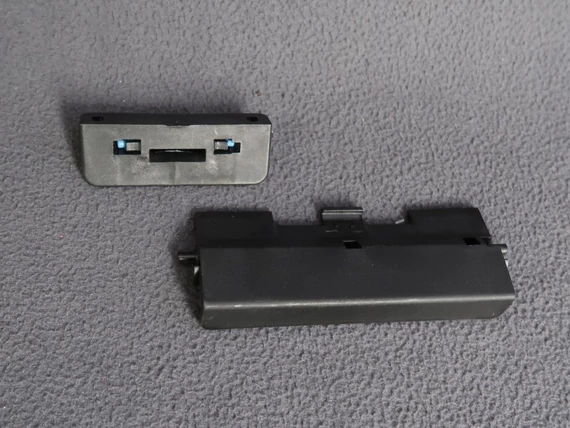 SR DOOR HANDLE T1152